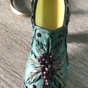 Decorative High Heel Shoe Keychain Green Grapes